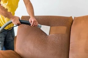مبل‌شویی و شستشوی مبل در منزل | لکه بری تضمینی